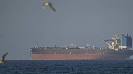 Unklarer Status quo in der Straße von Hormus – Handelsschiffe brechen Durchfahrt ab