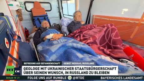 Aus Geiselhaft in Mali befreit: Geologen in Russland angekommen