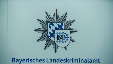 Agenten? Saboteure? Bayerische Polizei gibt Festnahme von zwei Männern bekannt