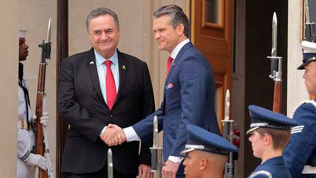 Droht Iran die totale Zerstörung?: Israel "wartet auf grünes Licht der USA"