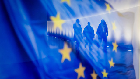 Bloomberg: Brüssel diskutiert strengere Auflagen für Milliarden-Kredit an Kiew