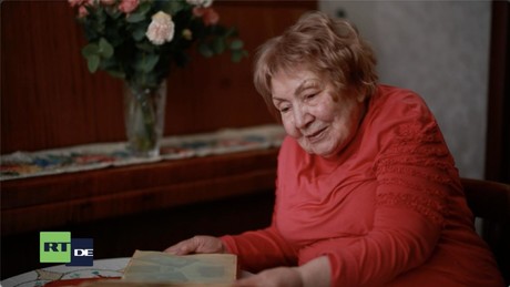 RT DE-Exklusiv: 81 Jahre Sieg – Gespräch mit "Kriegskind" Galina Polikarpowa