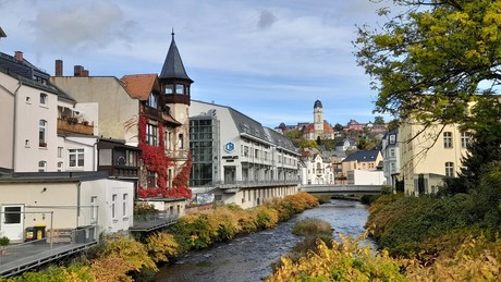 Erzgebirge: Freie Sachsen erreichen in der Kleinstadt Aue-Bad Schlema die Stichwahl