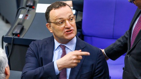 Subventionsabbau: Spahn zieht Rasenmäher-Methode in Erwägung