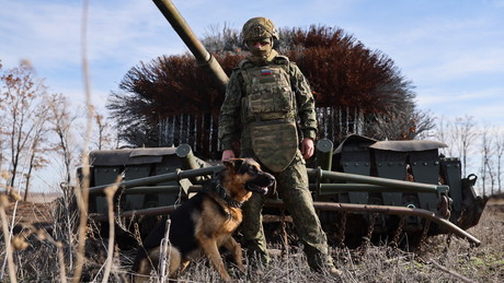 Liveticker Ukraine-Krieg: Russische Panzer zerstören getarnte Drohnenleitstellen im Raum Saporoschje