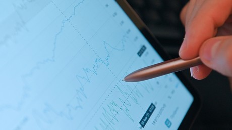 Sanktionen und scharfe Regulierung: US-Unternehmen Nielsen plant den Russland-Rückzug