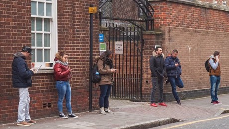 Großbritannien: Arbeitsplatzverluste erreichen durch Iran-Krieg Fünfjahreshoch