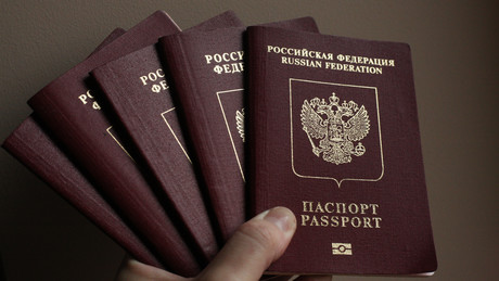Russland stellt Rechte von Hunderttausenden im Ausland lebenden Russen wieder her