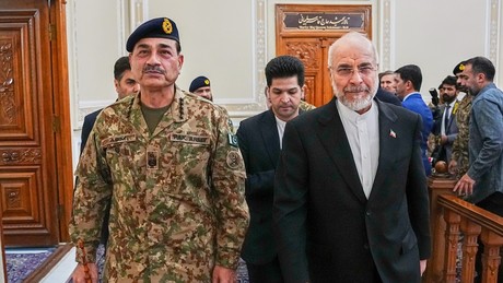 Liveticker Iran-Krieg – Durchbruch bei Verhandlungen? Pakistans Armeechef reist nach Teheran