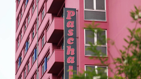 Bizarre Aufgabe für Achtklässler: "Puff für alle"