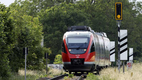 Pfingsturlaub mit der Bahn: Zwei Stunden Warten im liegengebliebenen Zug