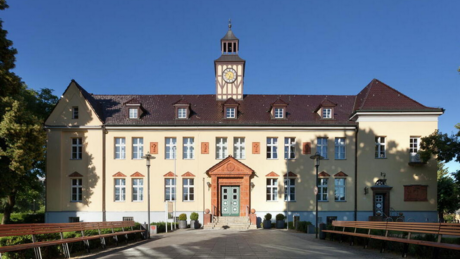 Wie man der EU über eine brandenburgische Kleinstadt einen Persilschein ausstellt