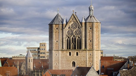 Kirche in Braunschweig in der Kritik: Presse prangert Einladung von "Kremlfreunden" an