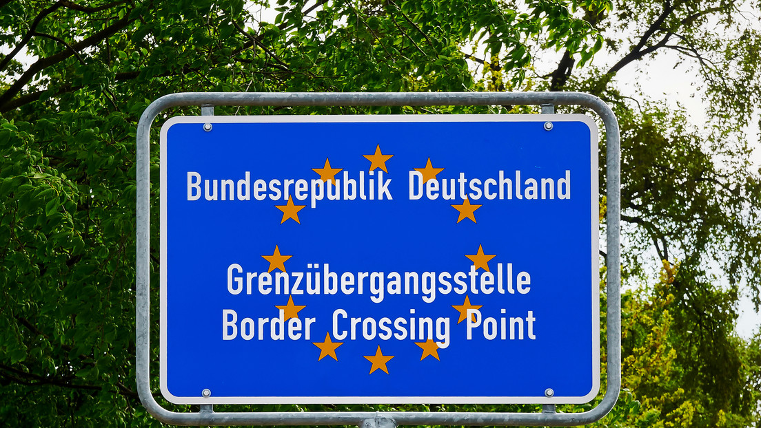 Auswanderung von Deutschen steigt auf Rekordwert