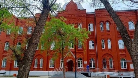Der Traum von Doktor Lisa – Moskau eröffnet Krankenhaus für Kinder aus dem Donbass
