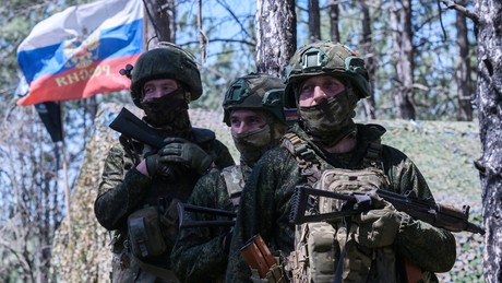 Liveticker Ukraine-Krieg – Russisches Militär: Ortschaft Komsomolskoje im Gebiet Saporoschje befreit