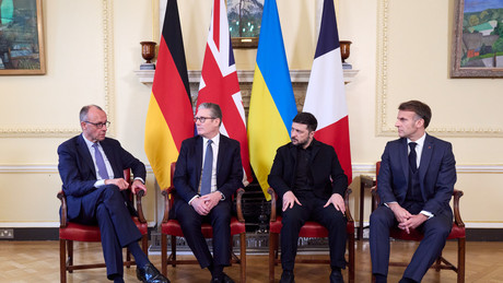 Symbolpolitik: Starmer, Merz, Macron und Selenskij demonstri