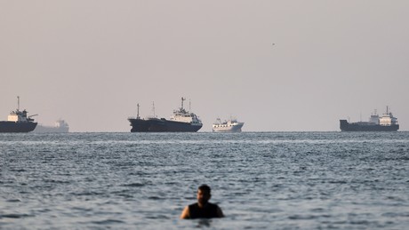 Liveticker Iran-Krieg – Iran erklärt Straße von Hormus für komplett gesperrt