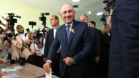 Premier Paschinjan: Armeniern im Ausland sollte man das Wahlrecht entziehen