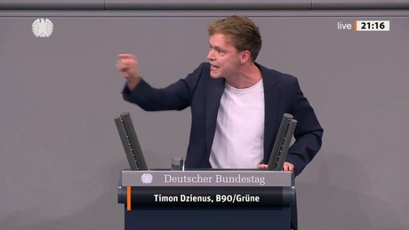 Wahnsinns-Ticker: "Sie widern mich an" – Grünen-Politiker spuckt Gift und Galle gegen AfD-Fraktion