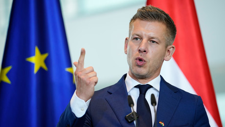 Magyar will Affäre der Orbán-Regierung offenlegen