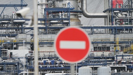 "USA verkaufen Optimismus": Experten über Auswirkungen des USA-Iran-Deals auf Russlands Ölexporte