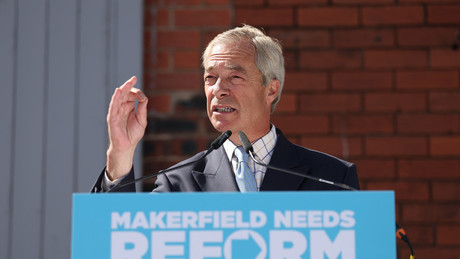 "Weißes Britannien": Farage übernimmt die Denkweise seiner Gegner