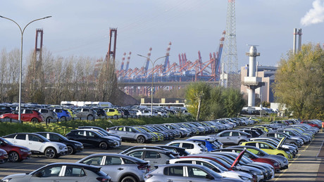 Strauchelnde Wirtschaft: Deutscher Export weiter unter Vor-Corona-Niveau