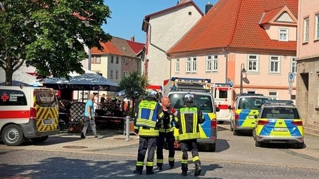 Thüringen: 25-Jähriger stirbt nach Messerangriff und Kampf "rivalisierender Gruppen"