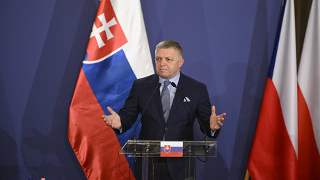 Fico: Slowakei wird "alles tun", um sich nicht am NATO-Hilfspaket für Kiew zu beteiligen