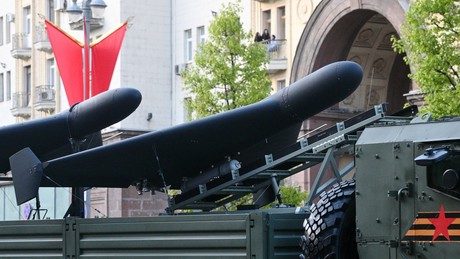 Liveticker Ukraine-Krieg: Russland zerstört Logistikzentrum gegnerischer Truppen in Saporoschje