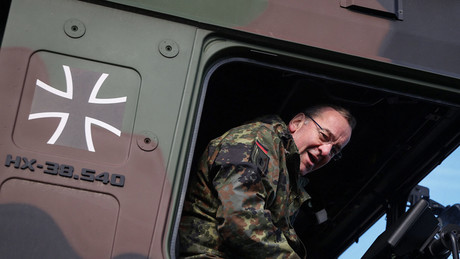 Wegen Aufrüstung: Staatsausgaben auf 25-Jahres-Hoch