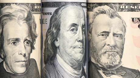Reuters: Zentralbanken wollen Dollar-Anteil an Reserven erstmals senken