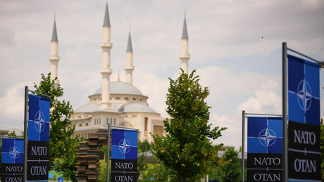NATO-Gipfel in Ankara am Tag des russischen Seesiegs von Çeşme