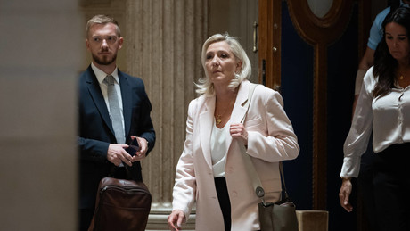 Marine Le Pen: Kandidiere trotzdem