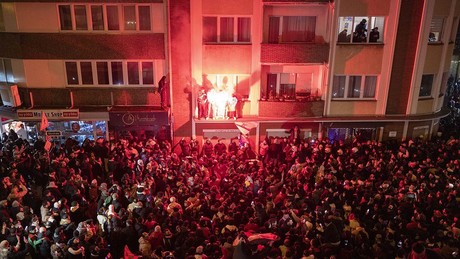 Düsseldorf: Massive Randale marokkanischer "Fußballfans" nach verlorenem Frankreich-Spiel