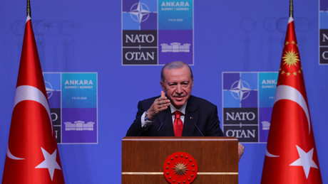 Abkehr von den S-400? Türkei nähert sich nach NATO-Gipfel wieder westlichen Waffensystemen an