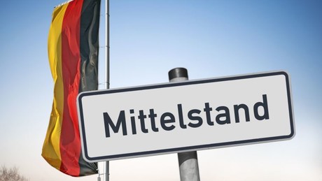 Deutscher Mittelstand im freien Fall:  Investitionsbereitschaft auf tiefstem Stand seit 1995