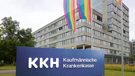 Krankenkasse verliert mindestens 100 Millionen Beitragsgelder in Immobilien