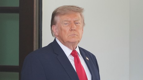 Trump fordert Netanjahu zum Truppenabzug aus Syrien und Libanon auf