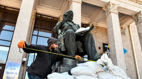Ukrainische Bilderstürmer schlagen wieder zu: Glinka-Denkmal in Saporoschje zerstört