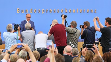 Sommerpressekonferenz: Merz kündigt an, AfD-Ministerpräsidenten "zu verhindern"