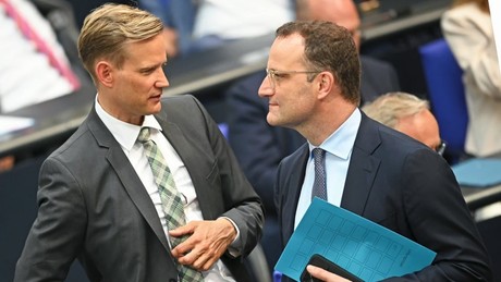 Wahnsinns-Ticker: Da seitens Streeck keine Leihmutter-Kritik, auch keine Konsequenzen