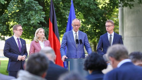 "Pech gehabt" – designierter Fraktionschef spielt Pannen beim Kabinettsumbau herunter