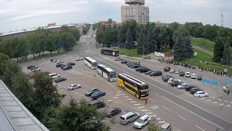 Estnische Staatsbürger vor großen Problemen an überfülltem Grenzübergang zu Russland