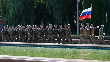 Liveticker Ukraine-Krieg: Putin erhöht Zahl der russischen Streitkräfte