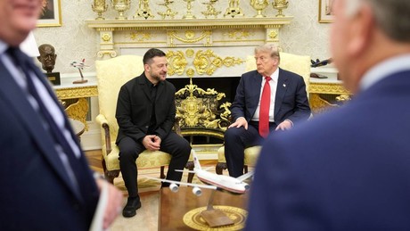 Liveticker Ukraine-Krieg – Selenskij: Treffen mit Trump war "gut"