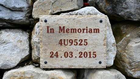 Germanwings-Absturz: Angehörige verklagen Deutschland auf Schmerzensgeld