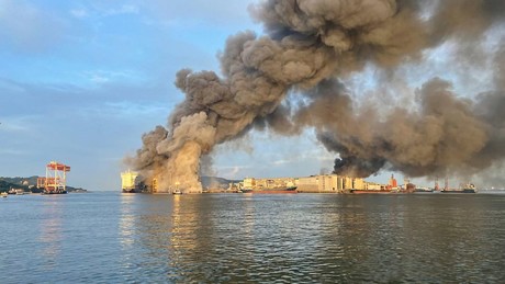Liveticker Ukraine-Krieg: Russland meldet Angriffe auf ukrainische Schiffe und Treibstofflager