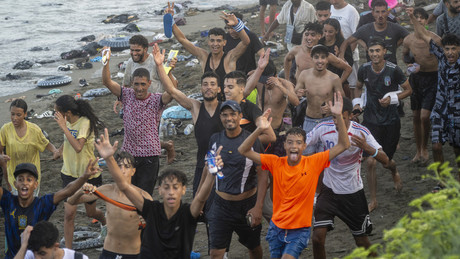 Zionisten feiern Migranteninvasion in Spanien